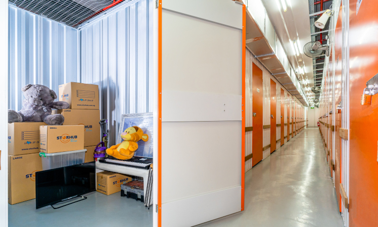 StorHub self-storage facility